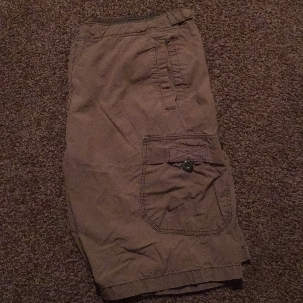 Nike men’s cargo shorts